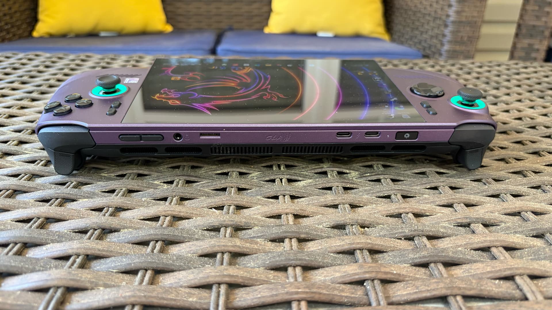 MSI Claw 8 EX AI+