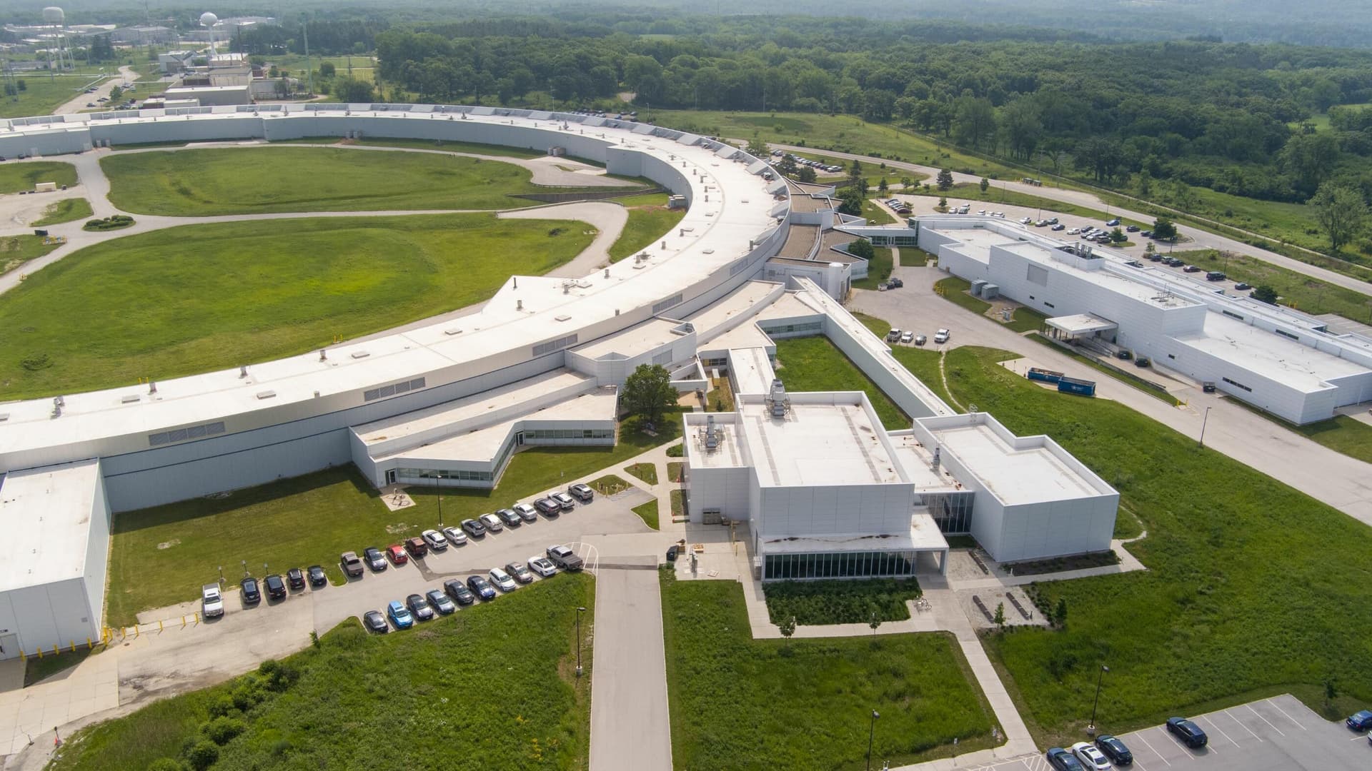 Advanced Photon Source at Argonne National Laboratory