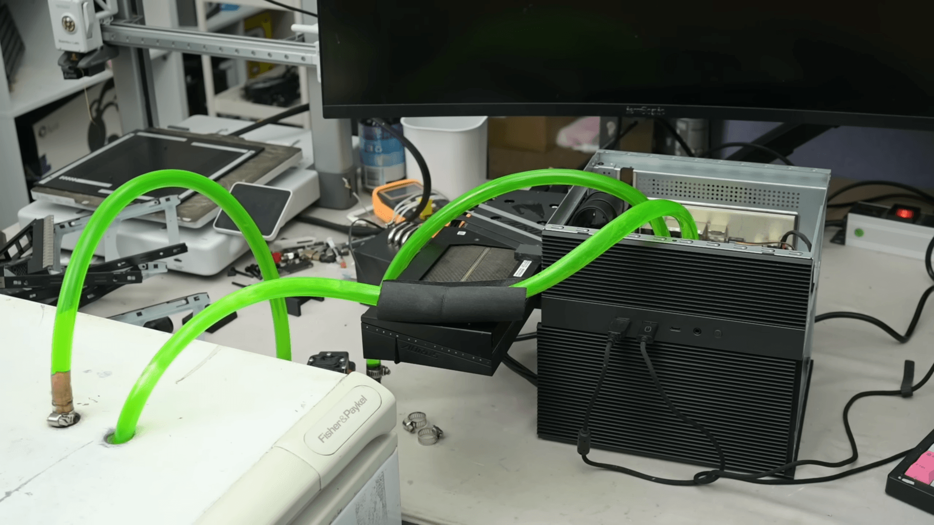 Putting an RTX 5060 inside a ZimaCube 2 NAS server