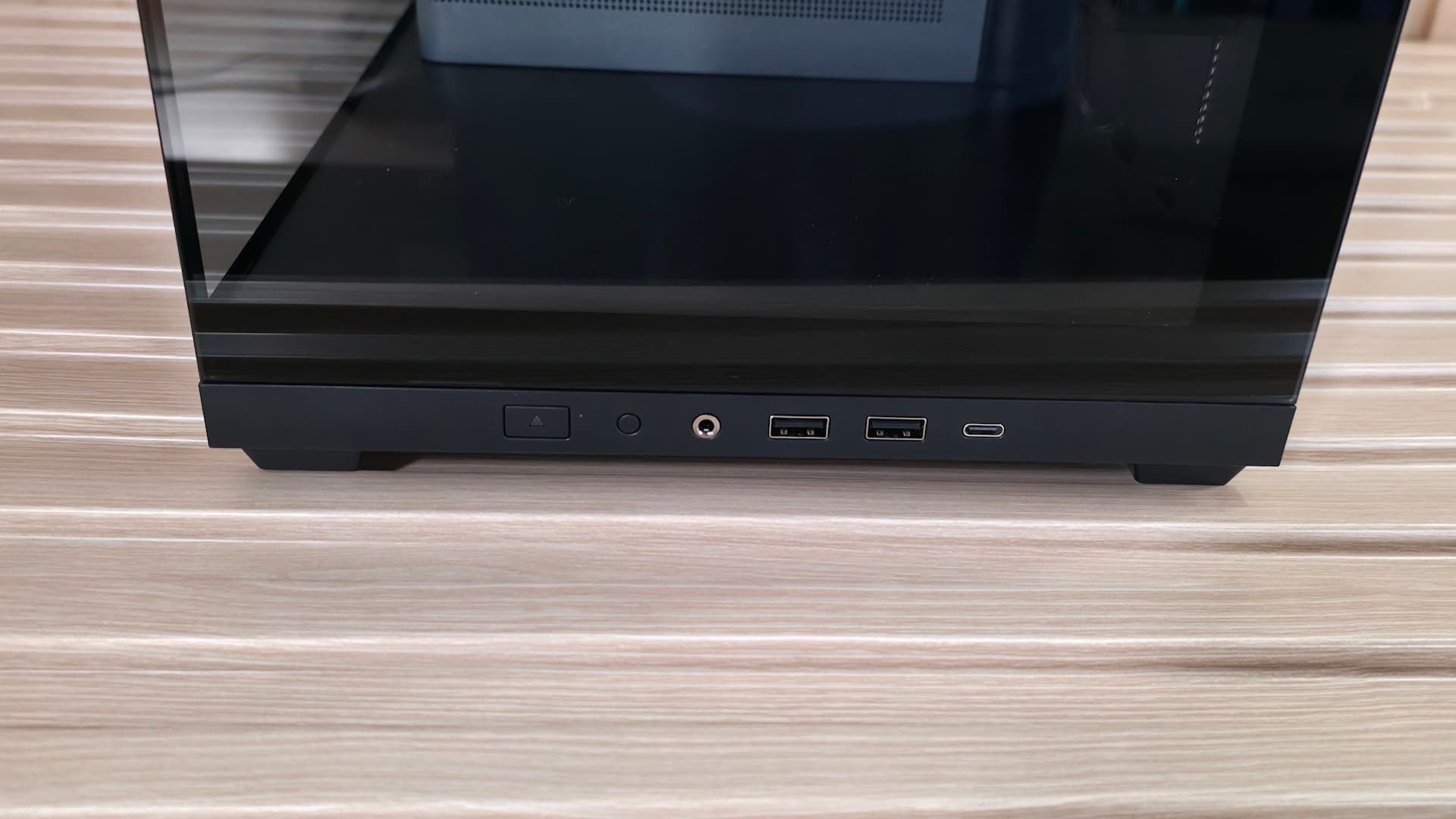 Montech TG3 - internal