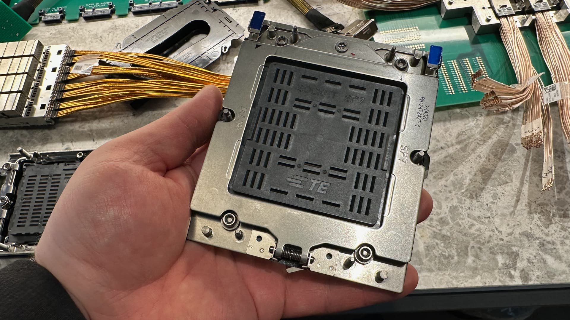 CPU socket