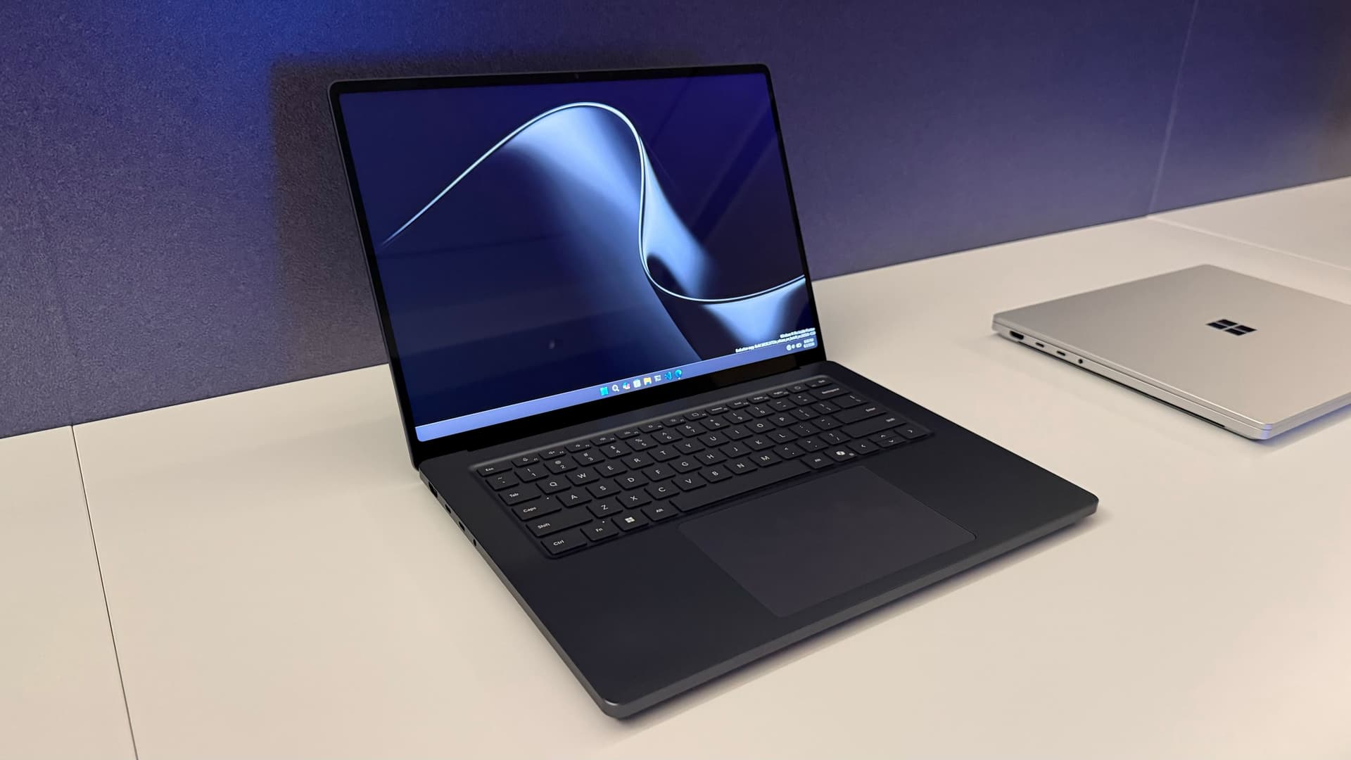 Surface Laptop Ultra