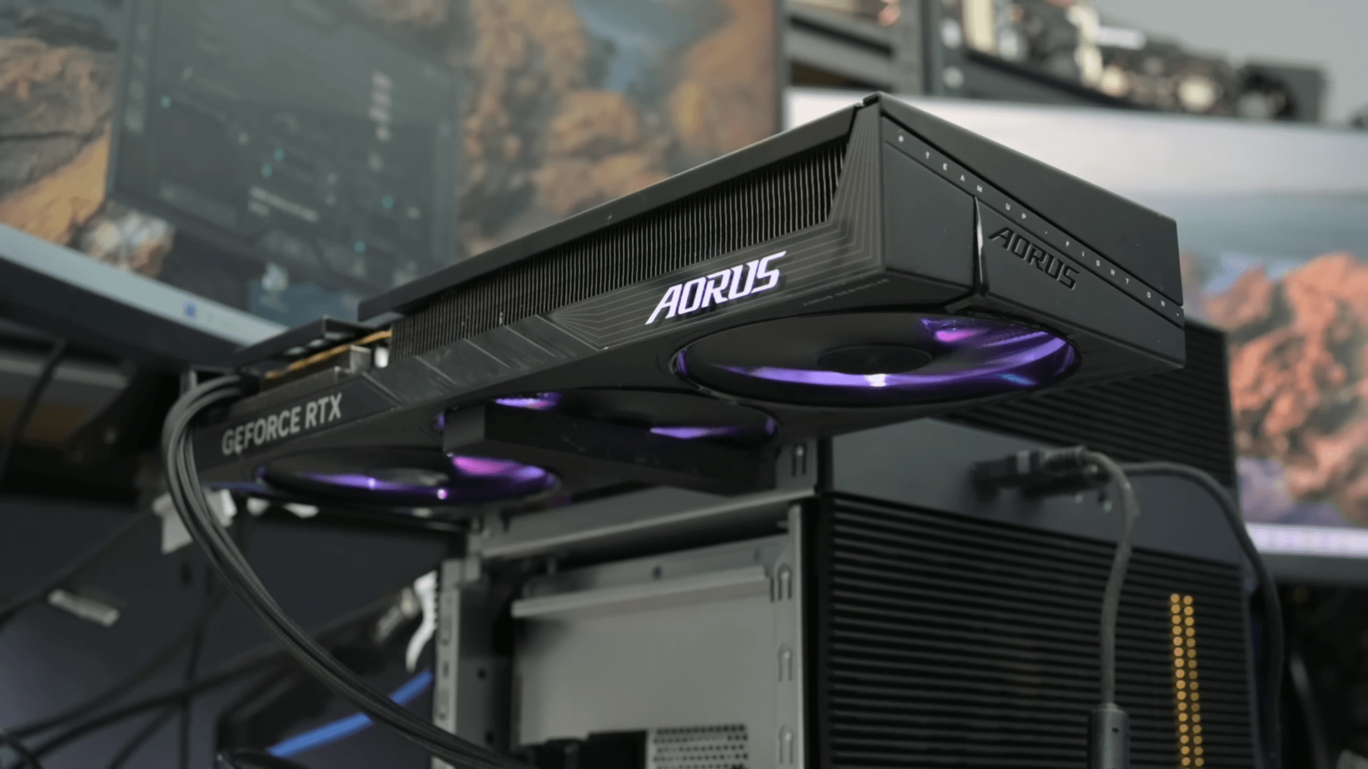 Putting an RTX 5060 inside a ZimaCube 2 NAS server