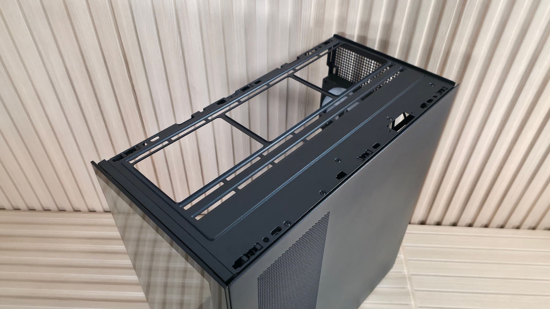 Montech TG3 - internal