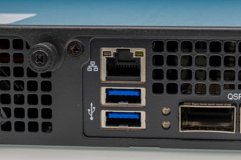 Supermicro SYS-112D-36C-FN3P IPMI shared LAN port