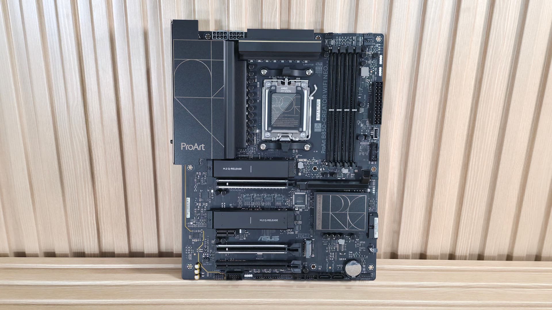 Asus B850-Creator Wifi Neo - board images