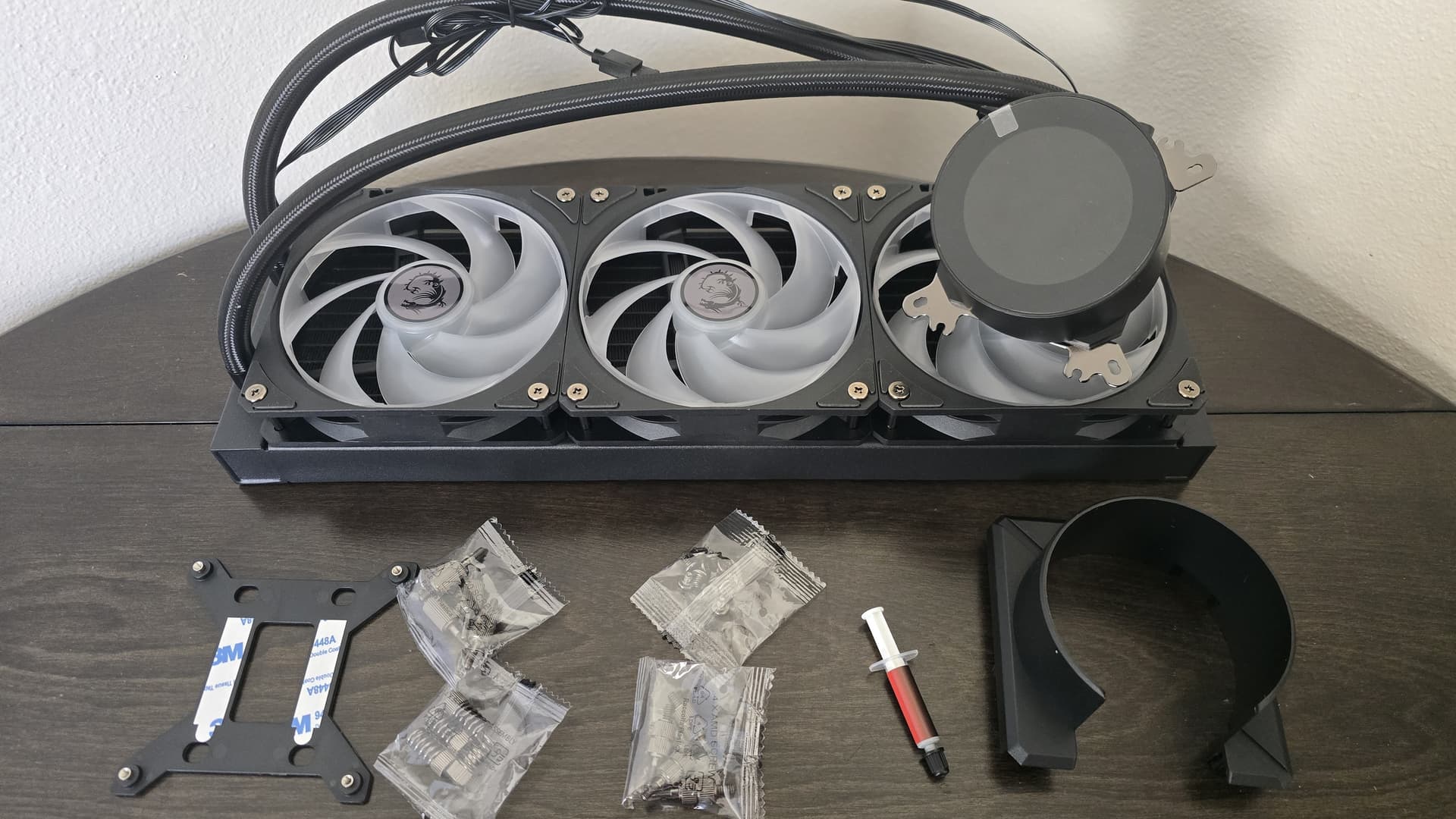 MSI MPG Coreliquid P22 360