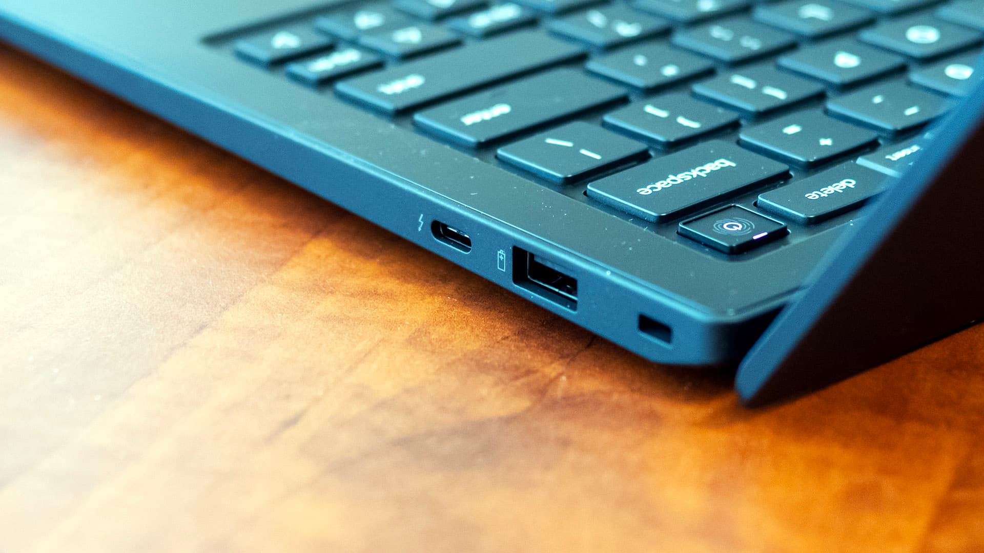 Lenovo ThinkPad X1 Carbon Gen 14