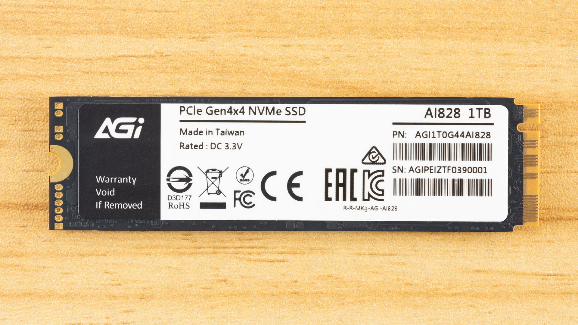 AGI AI828