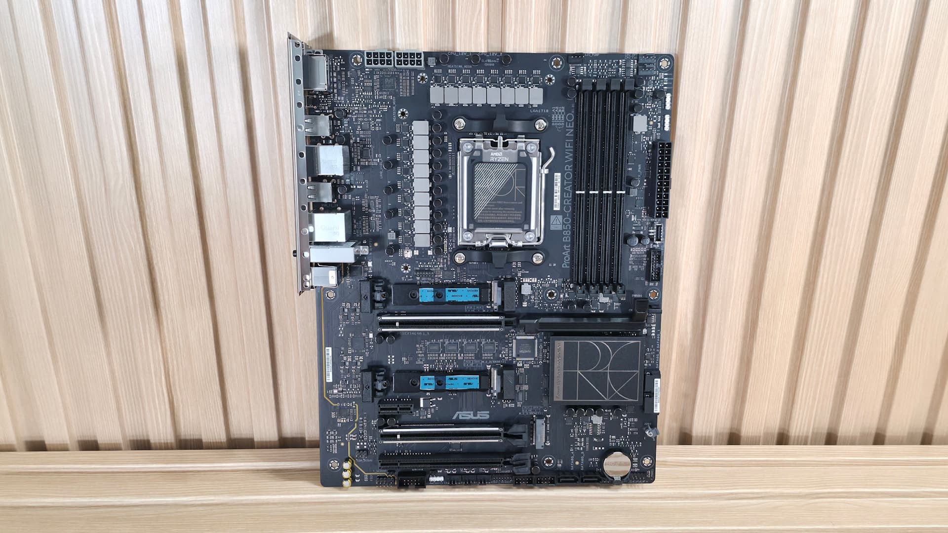 Asus B850-Creator Wifi Neo - board images