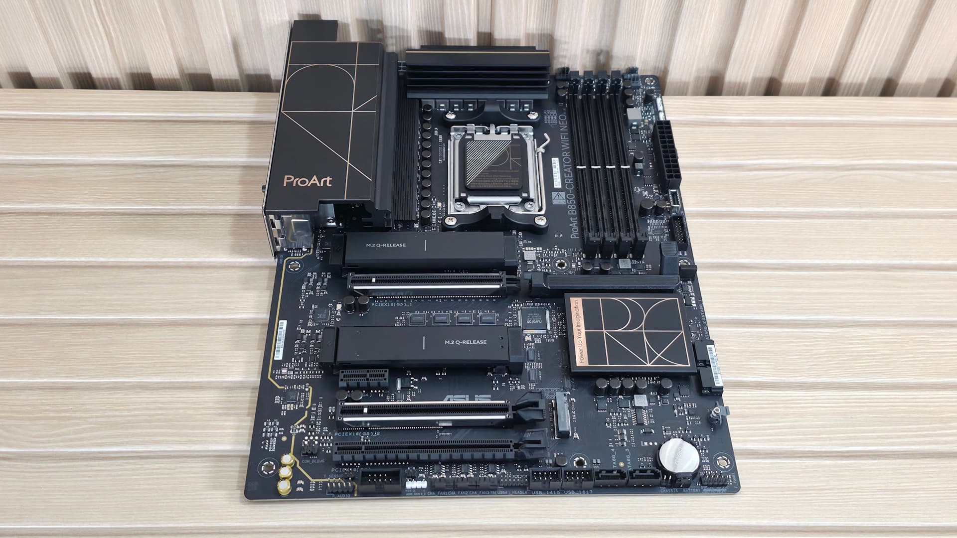 Asus B850-Creator Wifi Neo - board images