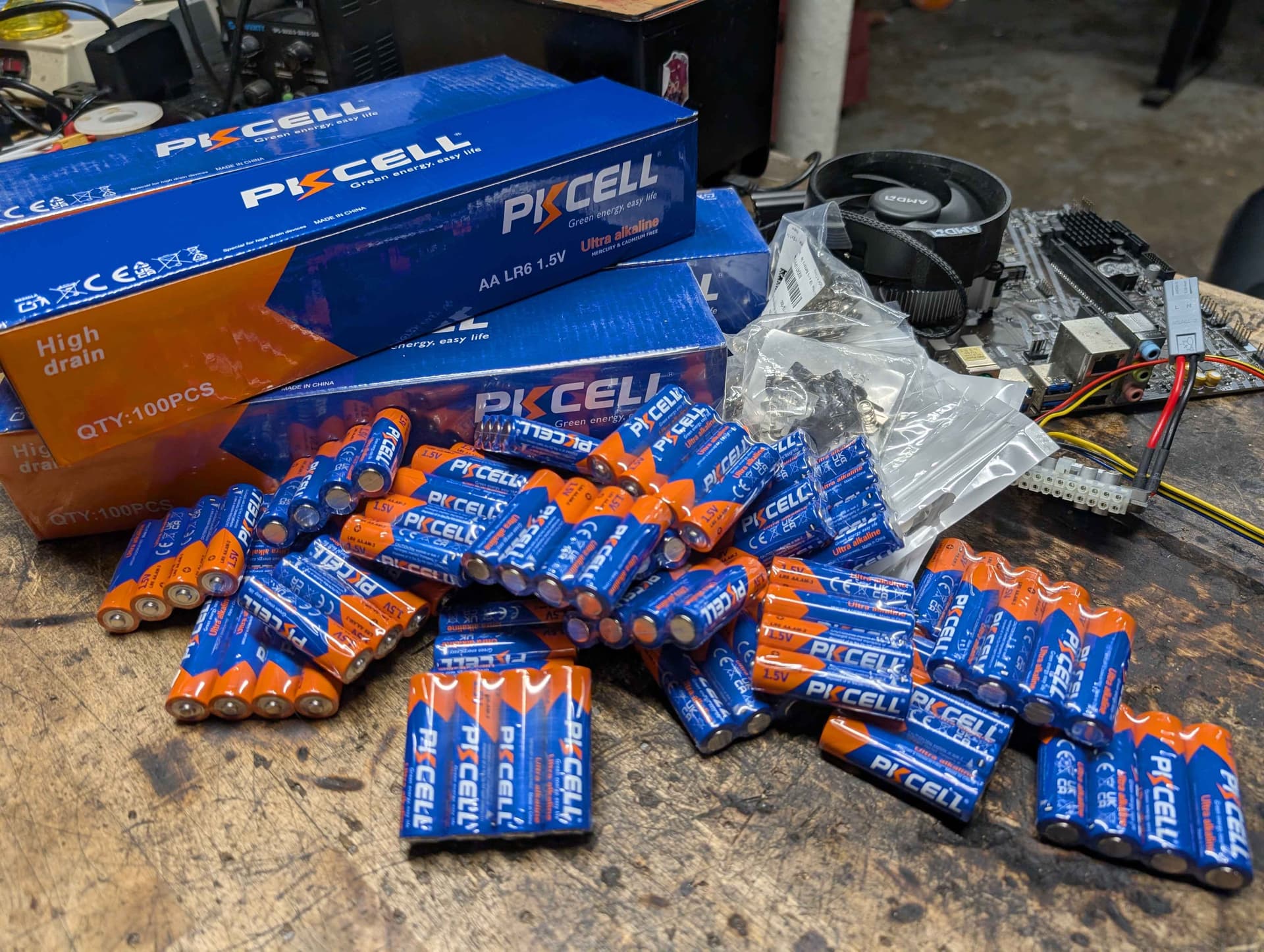 Powering a Desktop PC on 400 AA Alkaline Batteries