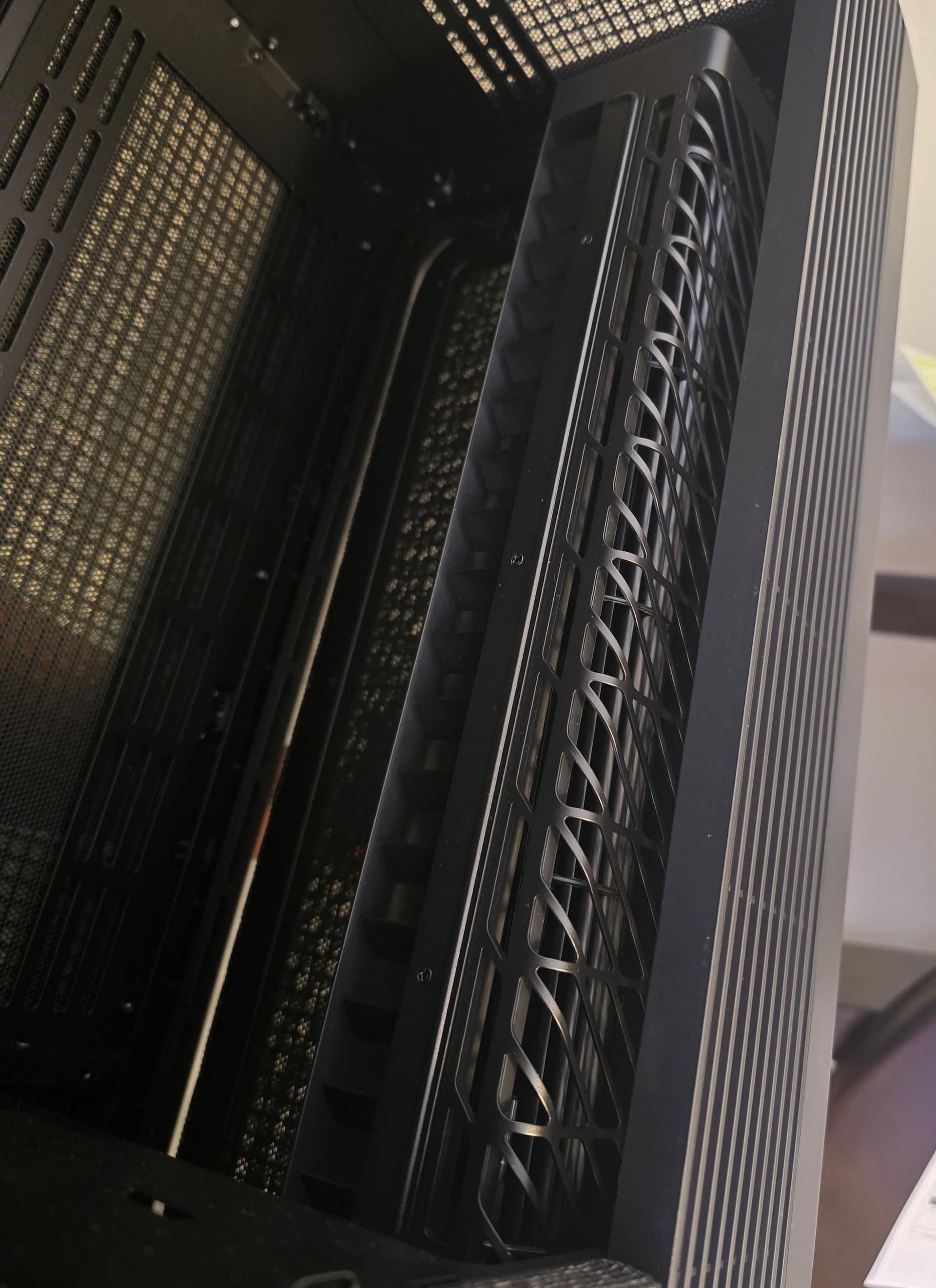 Montech NX600