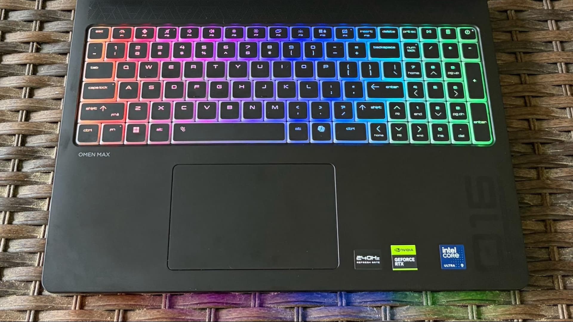 HyperX Omen Max 16