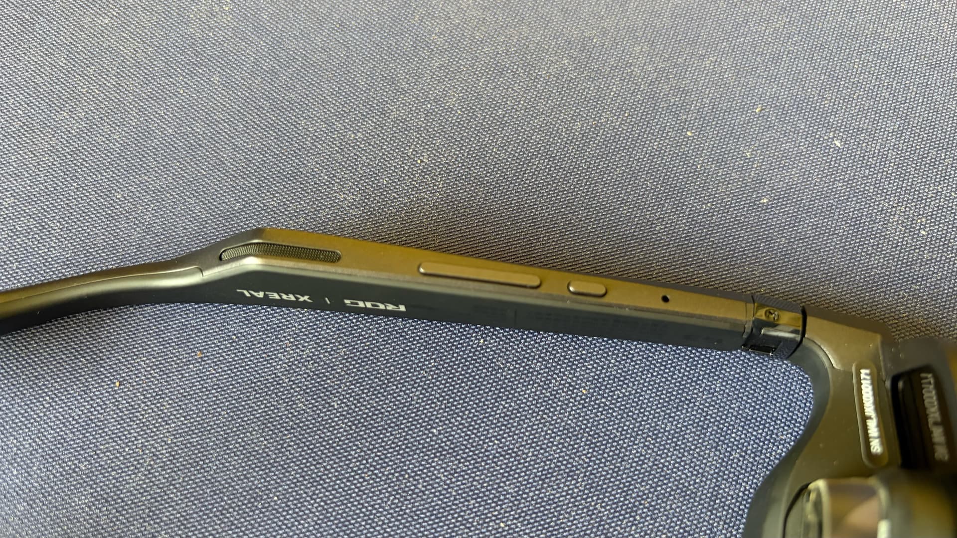 Asus ROG XREAL R1
