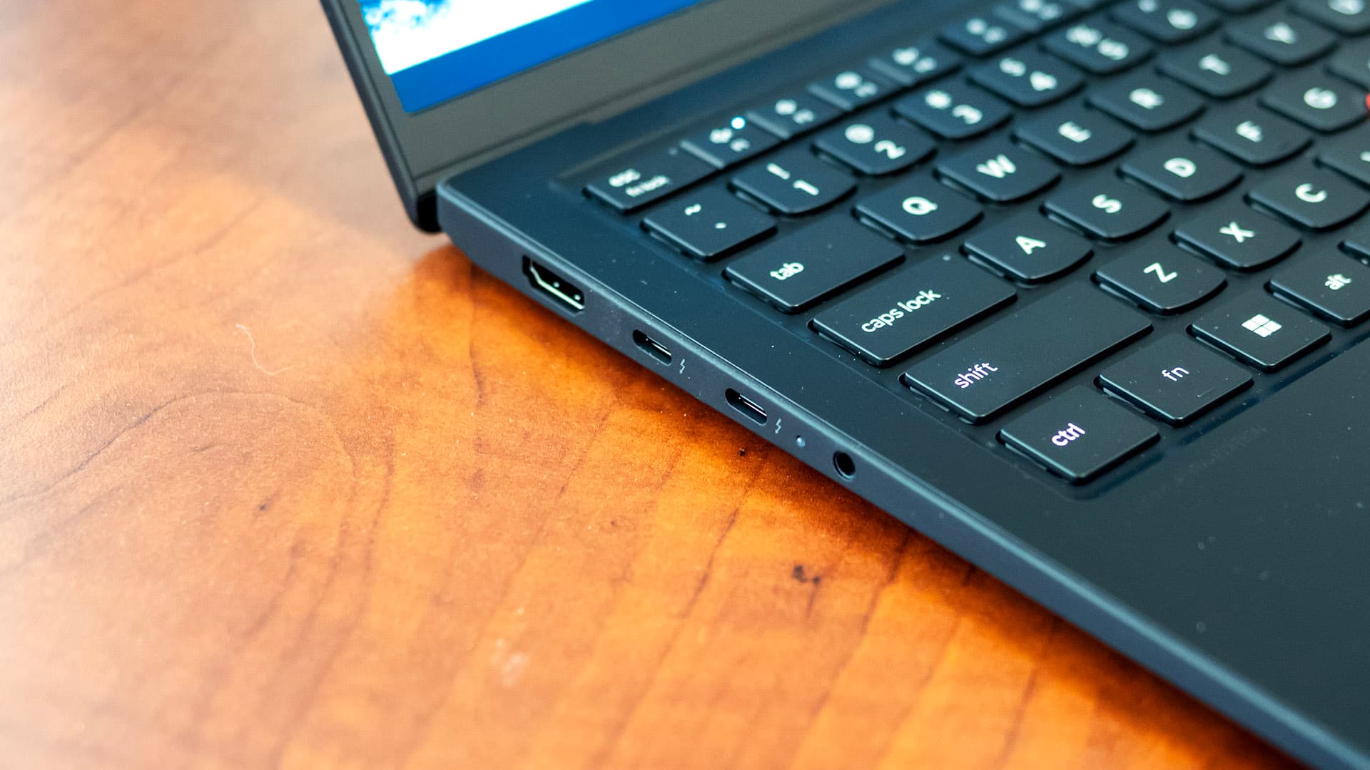 Lenovo ThinkPad X1 Carbon Gen 14