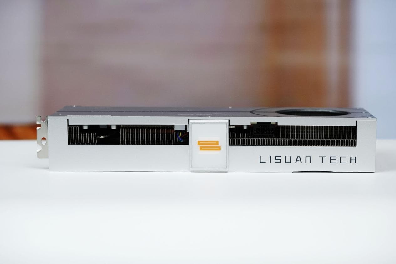LX 7G100 Founders Edition