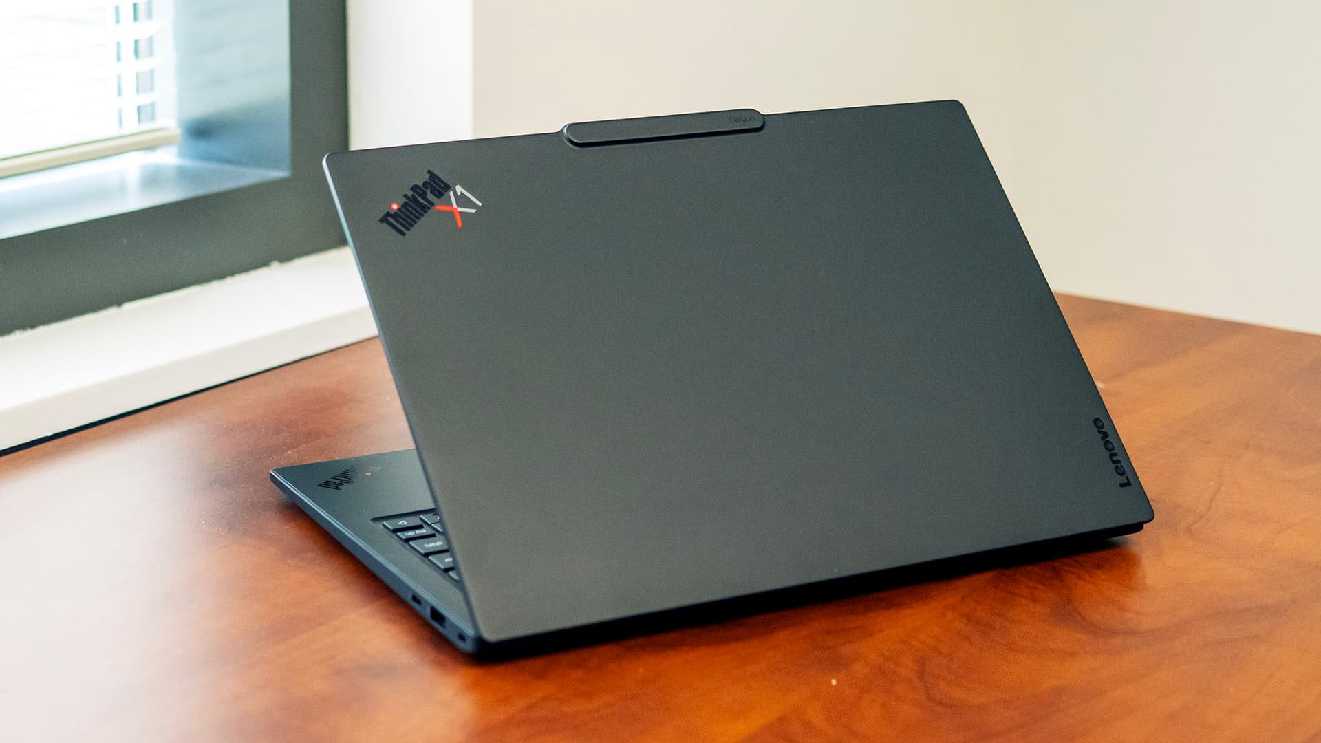 Lenovo ThinkPad X1 Carbon Gen 14