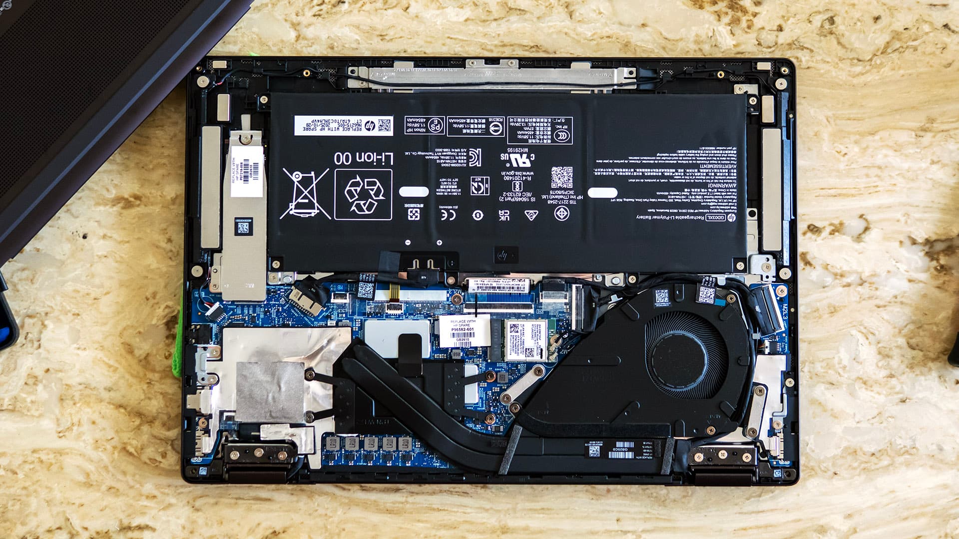 HP OmniBook X Flip 14