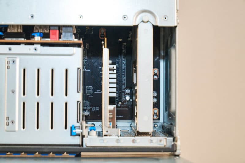 ASUS XA NB3I E12 Front IO Tray Out 9 Right PCIe Top