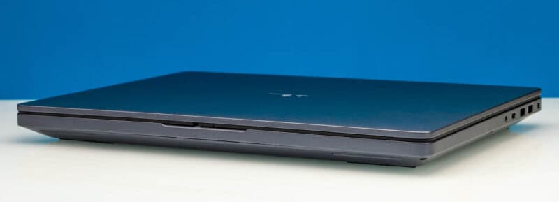 Dell 16 Pro Max MB16250 Front Angled 1