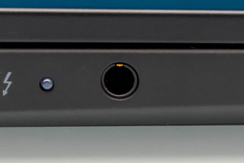 Lenovo ThinkPad X1 Carbon Gen 14-Headphone Mic Combo Port